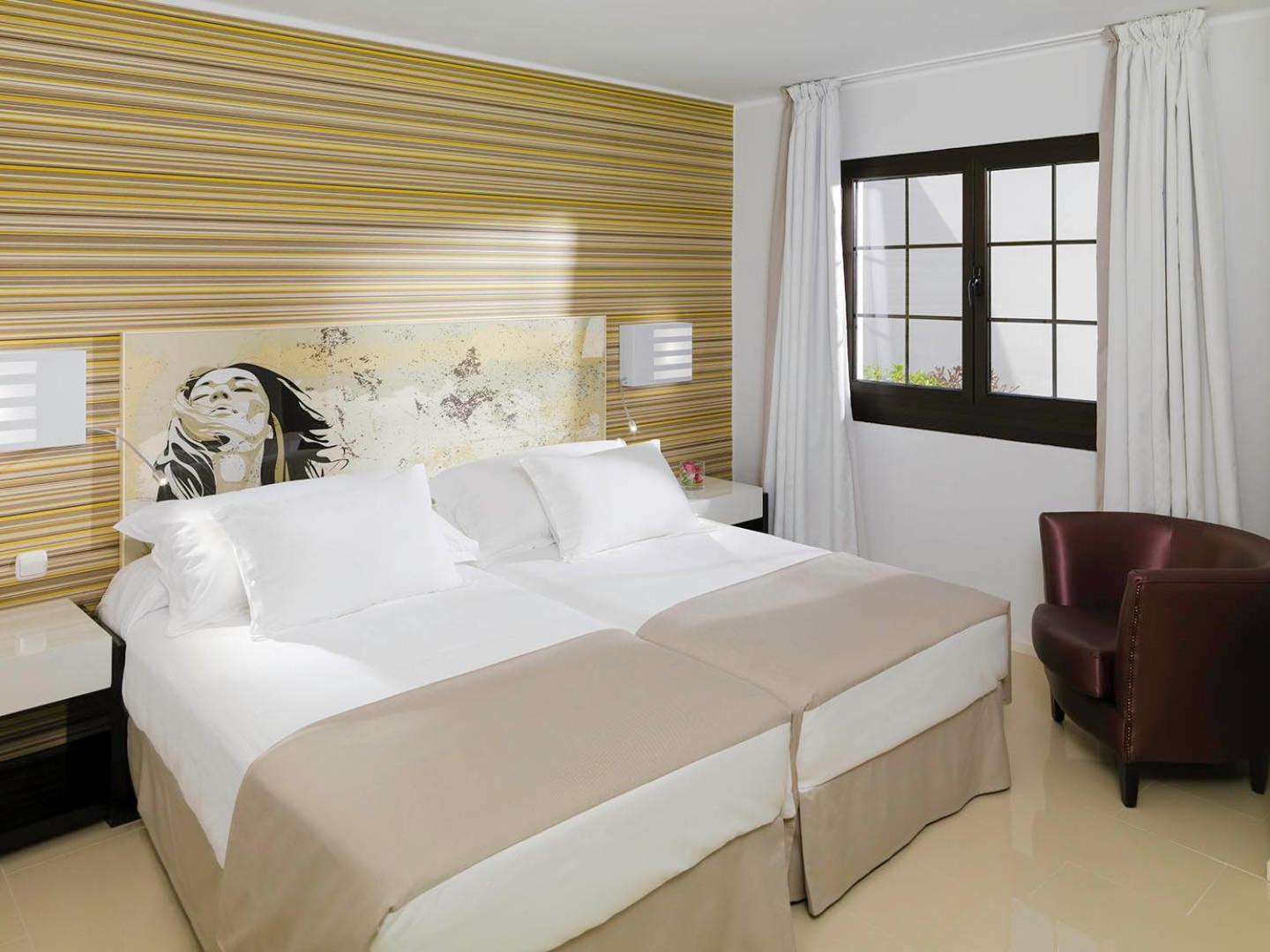 Boutique Hotel H10 White Suites - Только для взрослых Коста Бланка Экстерьер фото